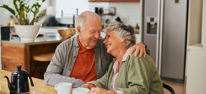 Zašto nam se osmeh menja kako starimo (i nije samo stvar bora)?
